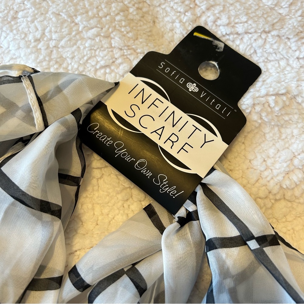OS - Infinite Scarf - Picture 2 of 3